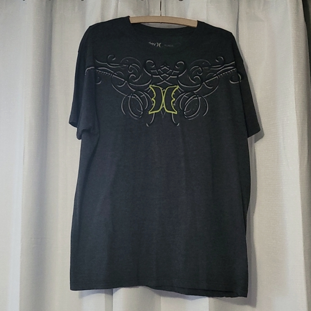 XL Men's Hurley t-shirt in charcoal gray, like new.
